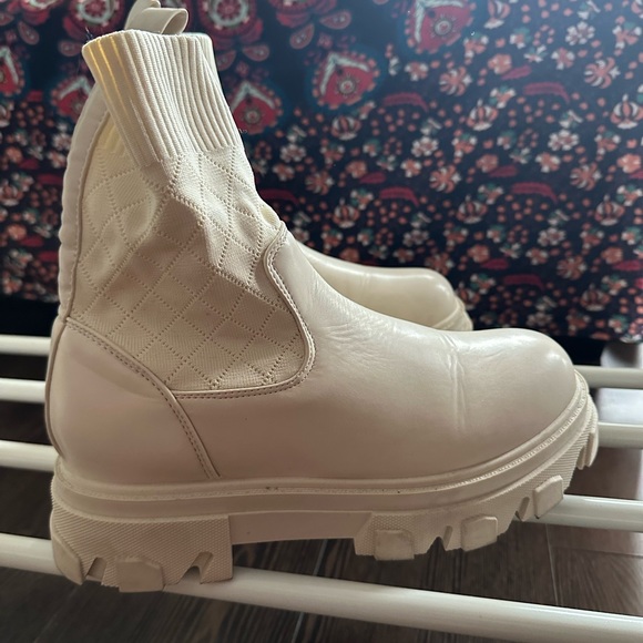 ASOS (Truffle Collection) Sock Boots - Picture 4 of 5